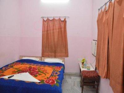 Hotel Basant *